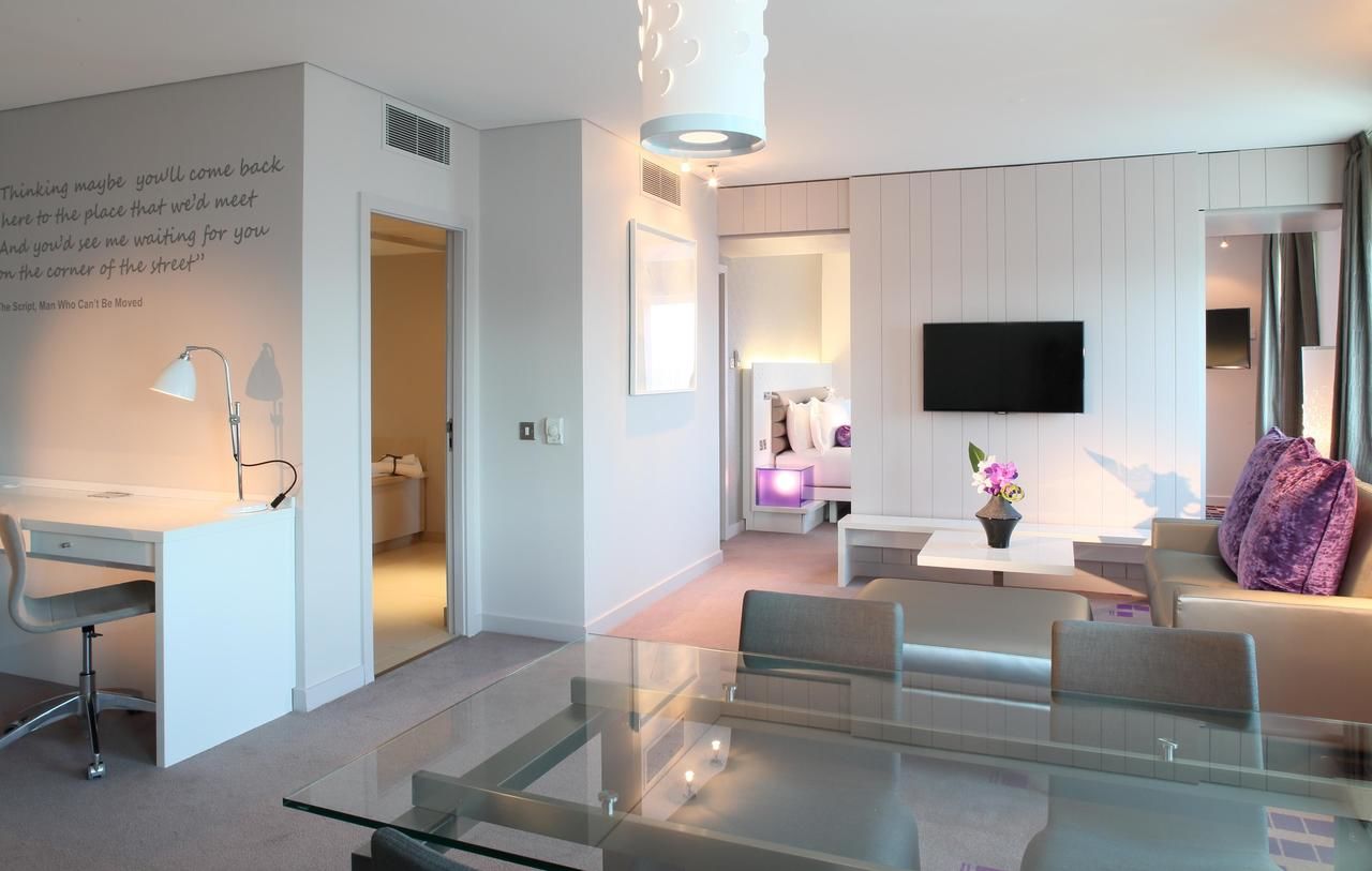 Отель The Morrison Dublin - a DoubleTree by Hilton Hotel Дублин
