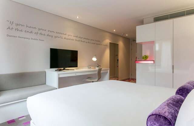 Отель The Morrison Dublin - a DoubleTree by Hilton Hotel Дублин-18