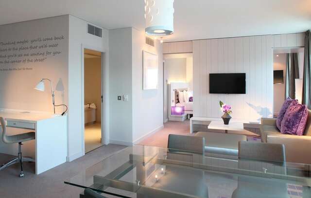 Отель The Morrison Dublin - a DoubleTree by Hilton Hotel Дублин-30