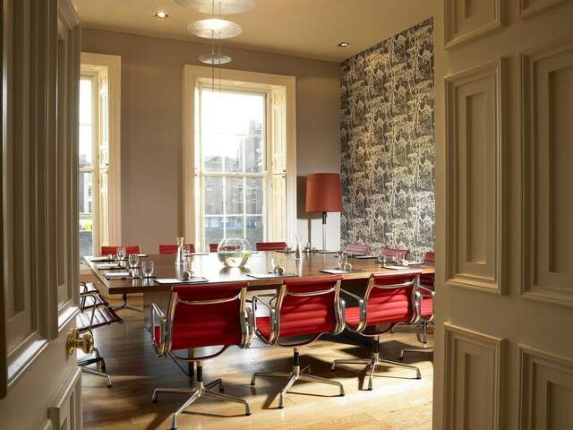 Отель The Morrison Dublin - a DoubleTree by Hilton Hotel Дублин-34