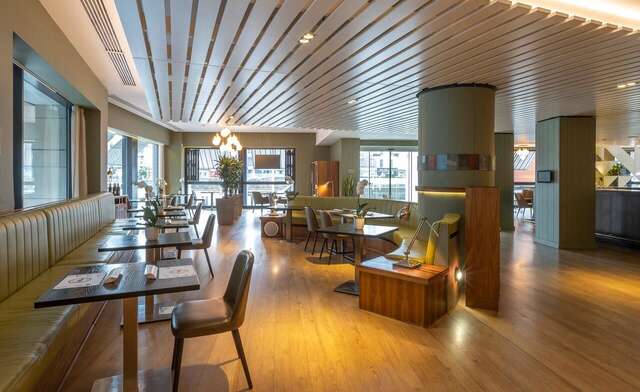 Отель The Morrison Dublin - a DoubleTree by Hilton Hotel Дублин-8